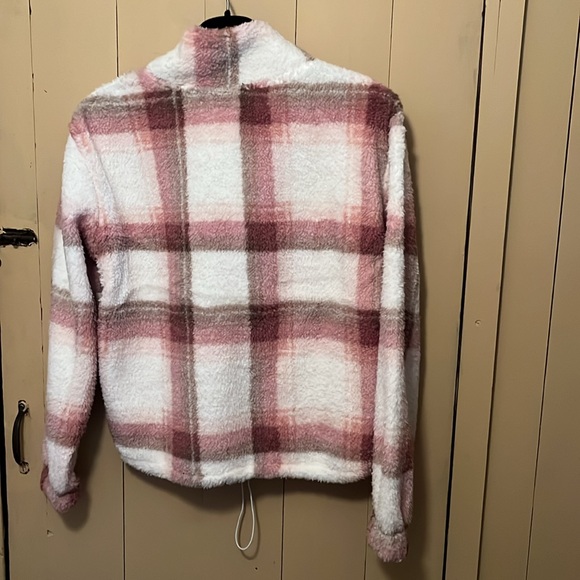 No Boundaries 1/2 Zip Pullover - Picture 6 of 6